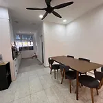 Jb Familia Homestay